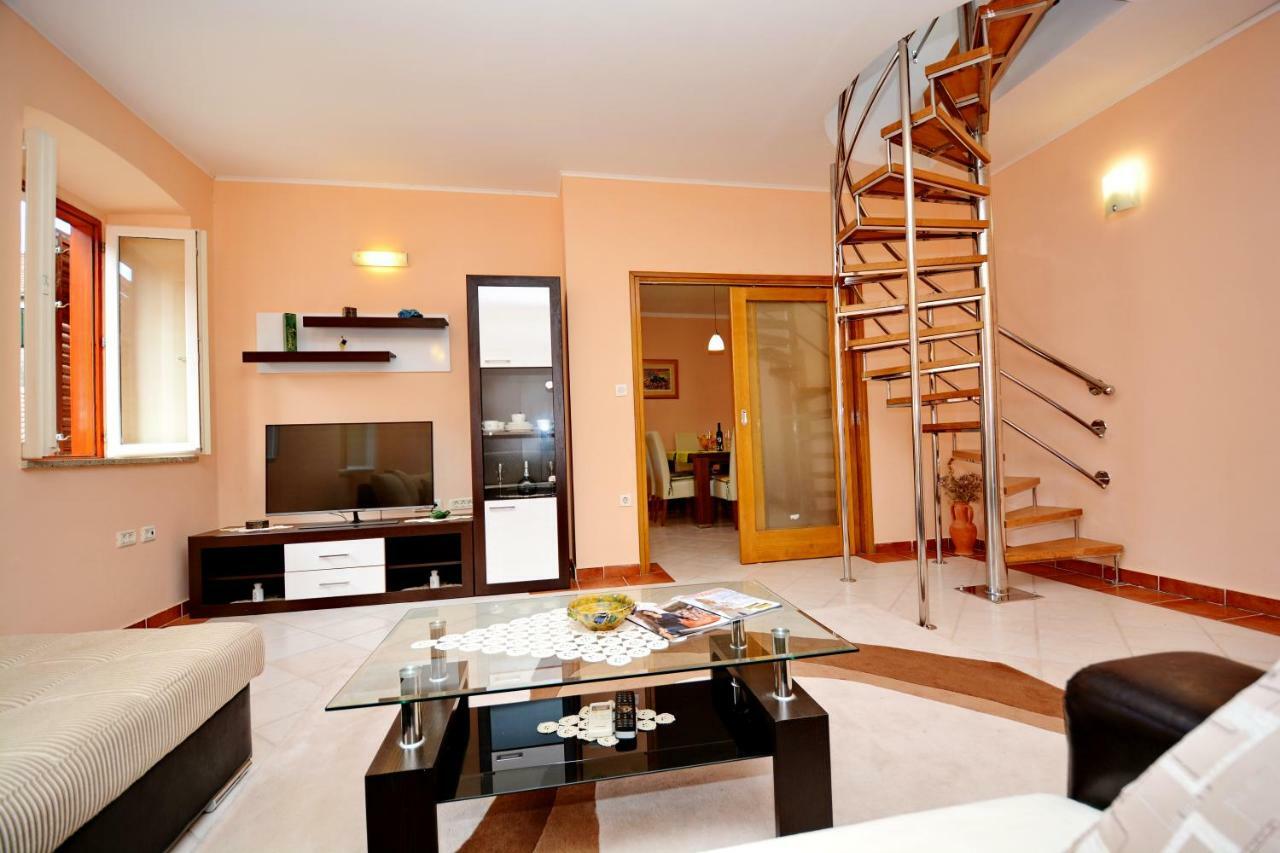 Apartment Martina Zadar Exteriör bild