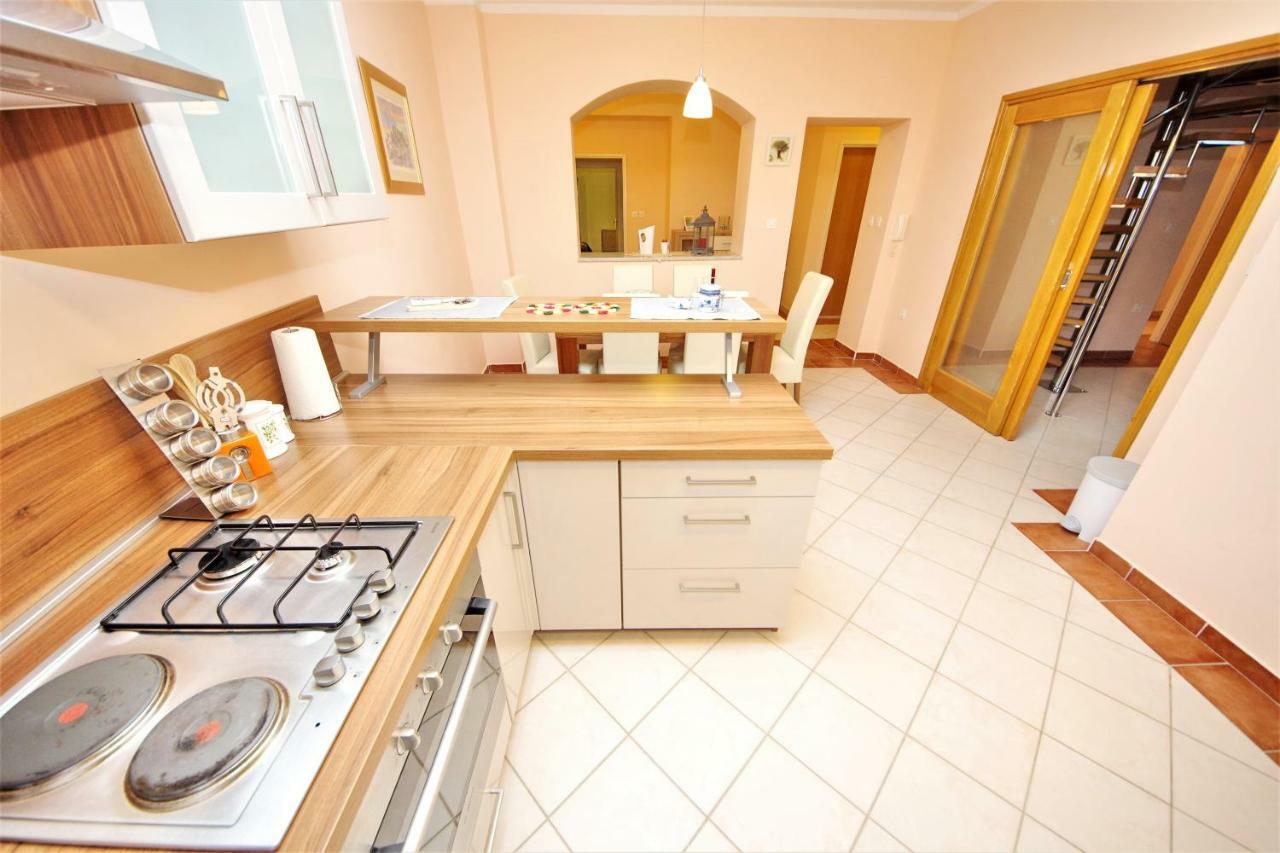 Apartment Martina Zadar Exteriör bild